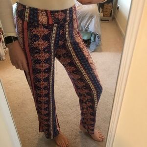 Beachy pattern stretch pants